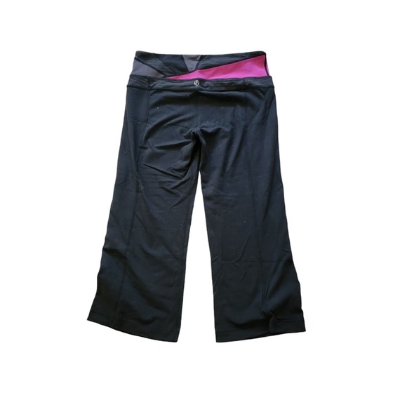 Lululemon Groove Crop Flare Yoga Pants Raspberry/Black Size 6 - Picture 2 of 4